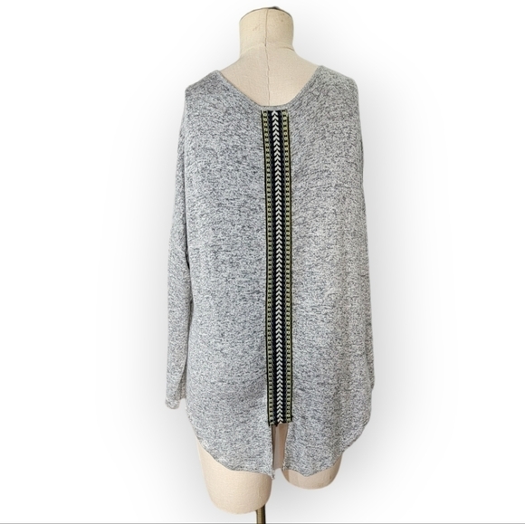 NEW Live and let Live Gray Knit top High Low Hem Ribbon Back Size PL - Picture 16 of 16